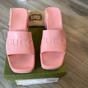 Gucci slides